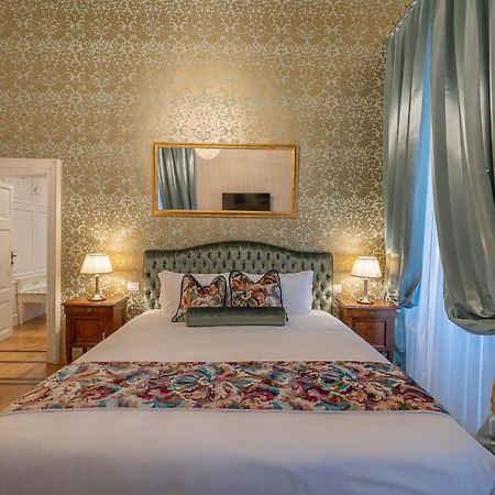 Palazzo Monga Boutique Guesthouse Verona Eksteriør billede