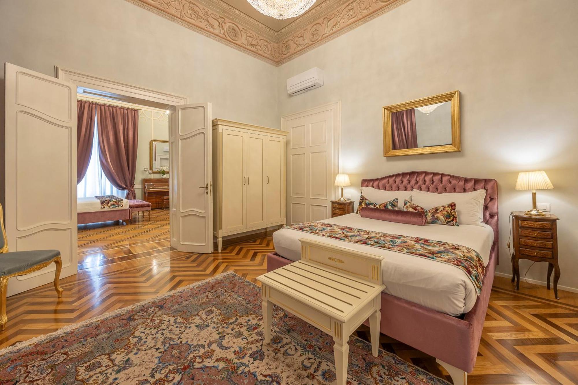 Palazzo Monga Boutique Guesthouse Verona Eksteriør billede