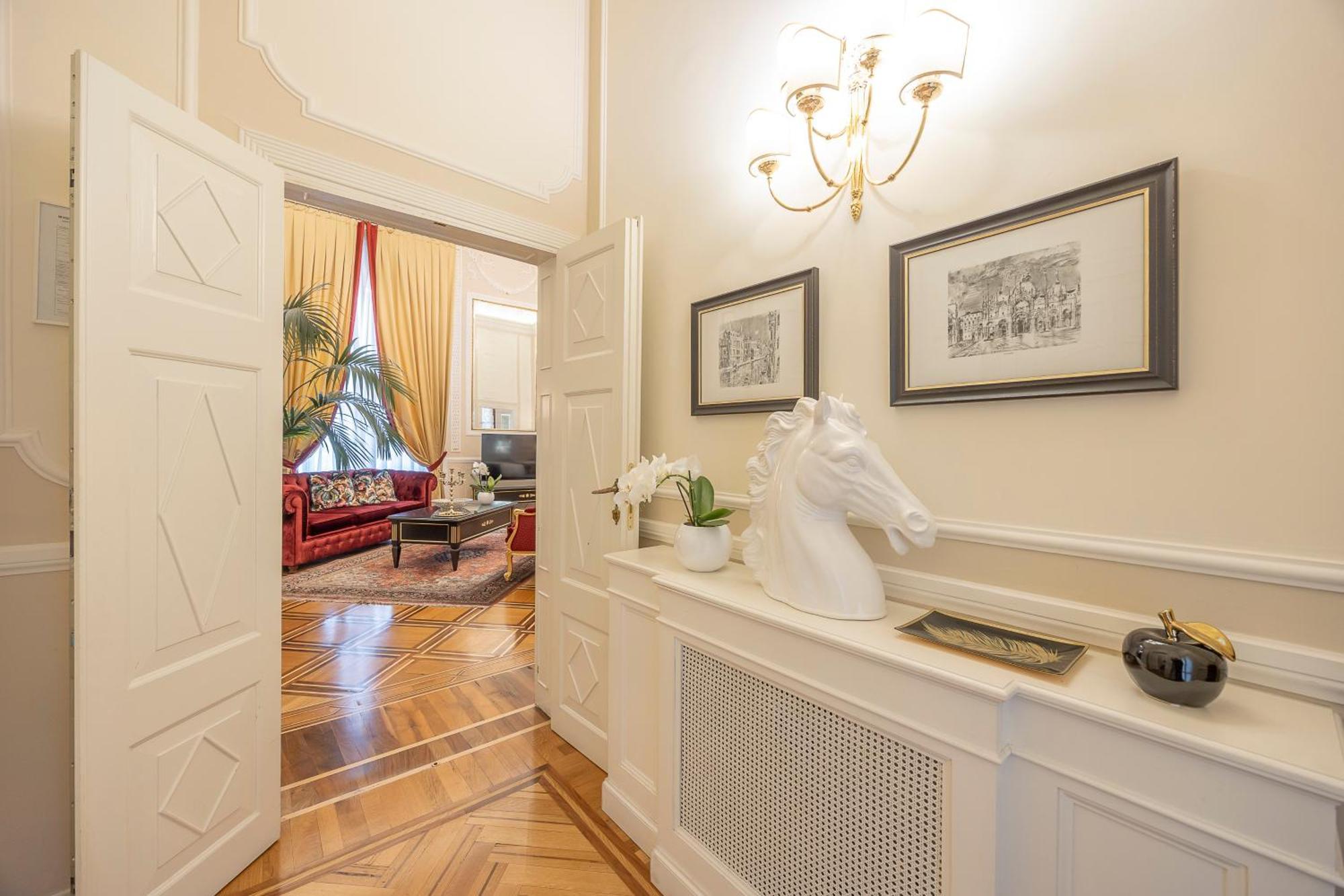 Palazzo Monga Boutique Guesthouse Verona Eksteriør billede